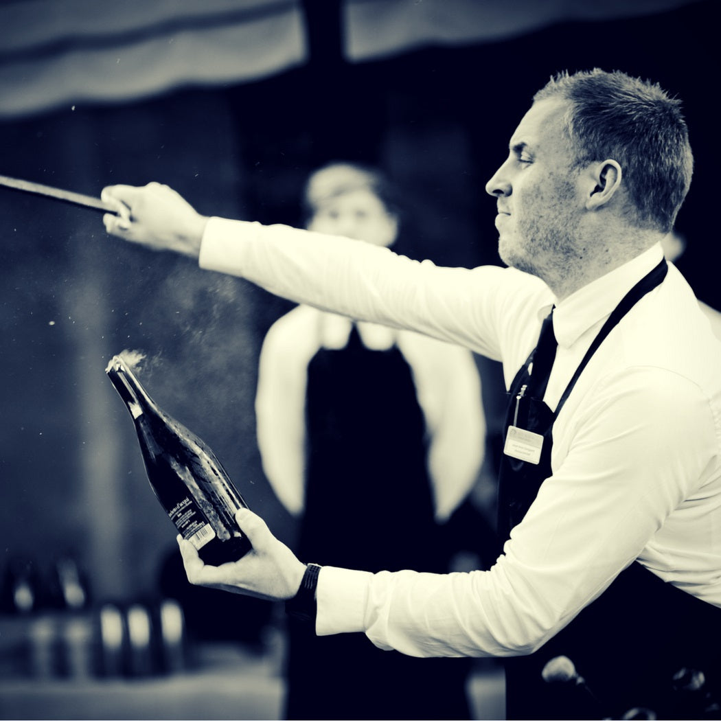 sommelier sciabola bottiglia